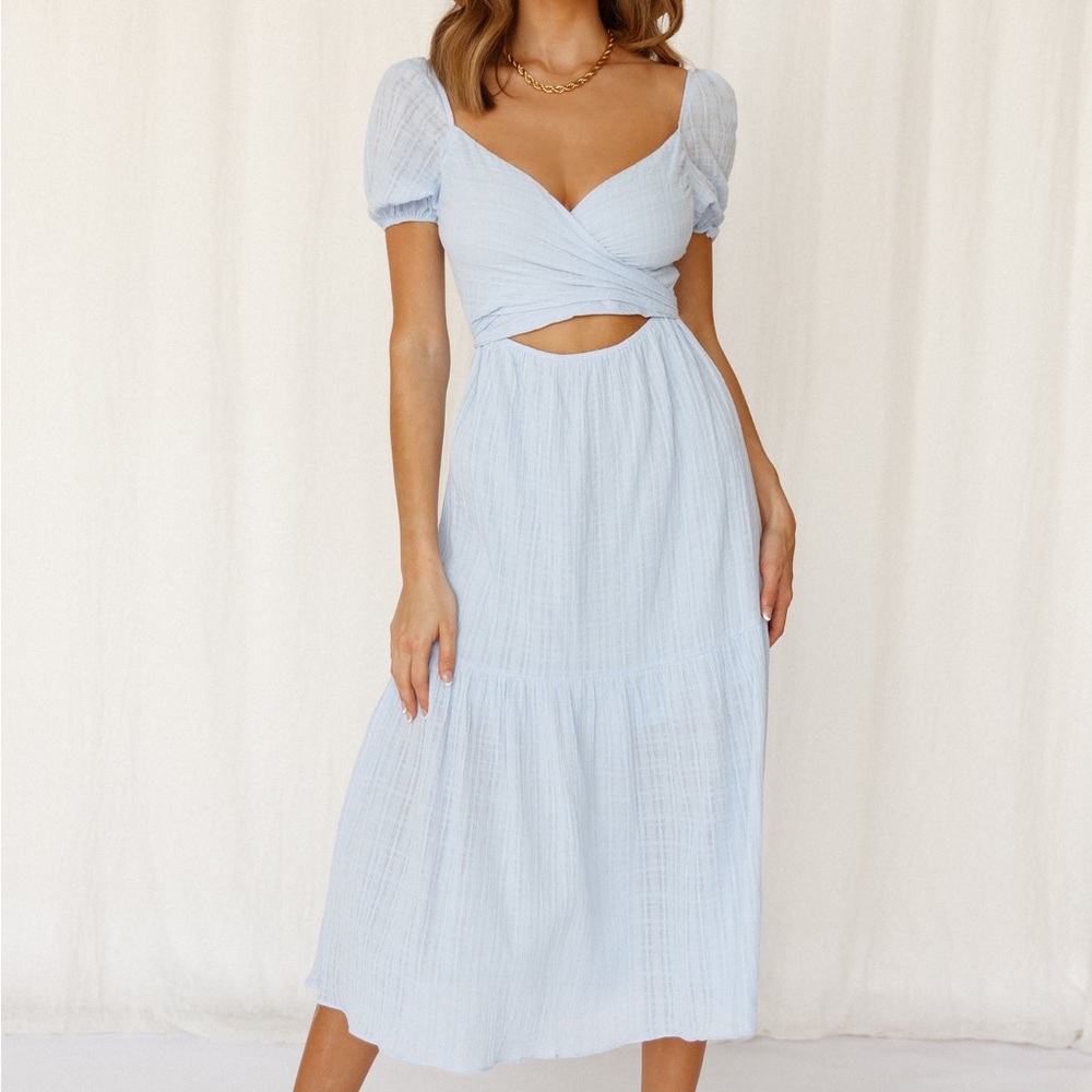 Elegant Light Blue Midi Dress